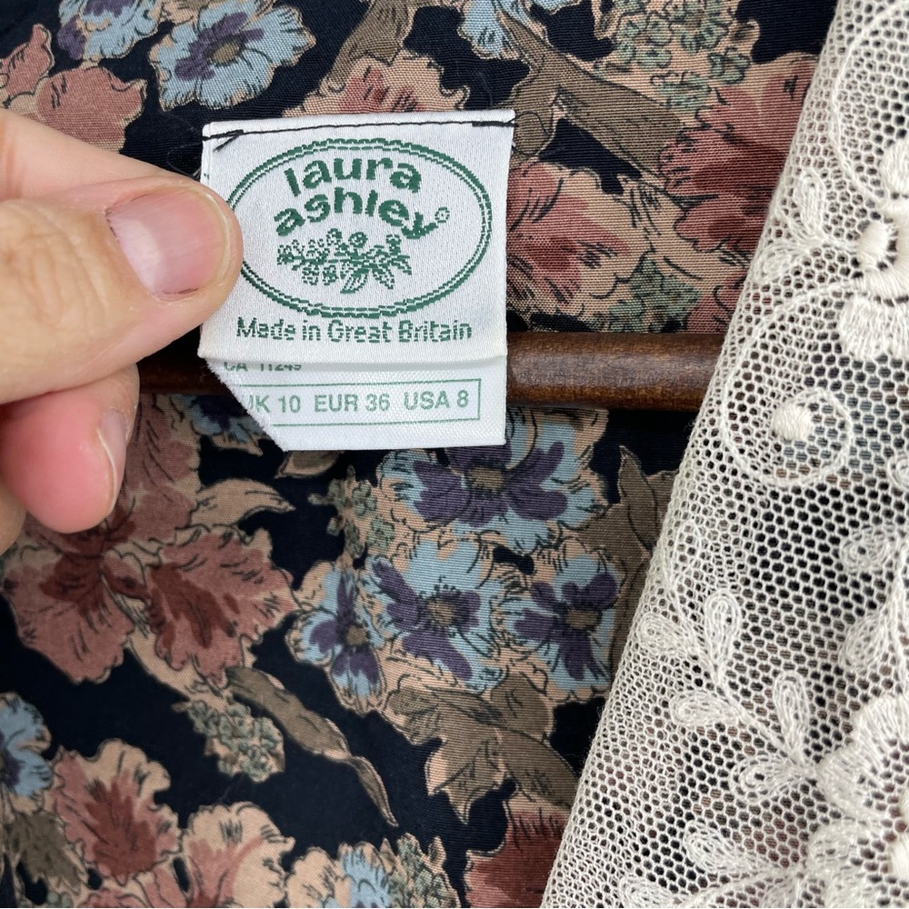 Laura Ashley Vintage Floral 1980s Dress With Lace Col… Gem